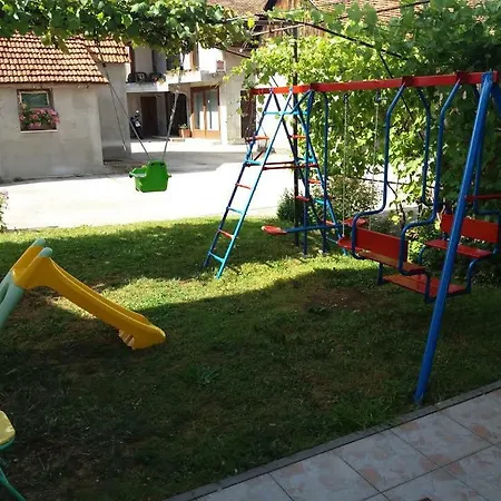 Apartmani Kristanic Karlovac Exterior photo