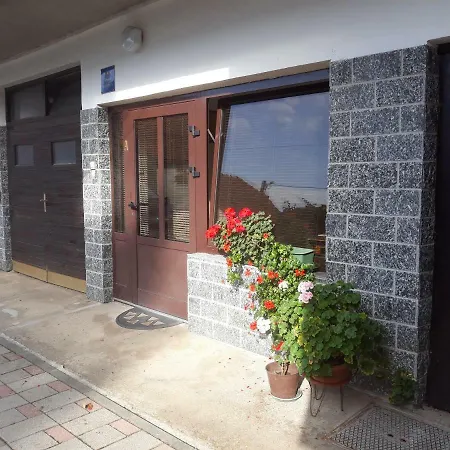 Apartmani Kristanic Karlovac Exterior photo